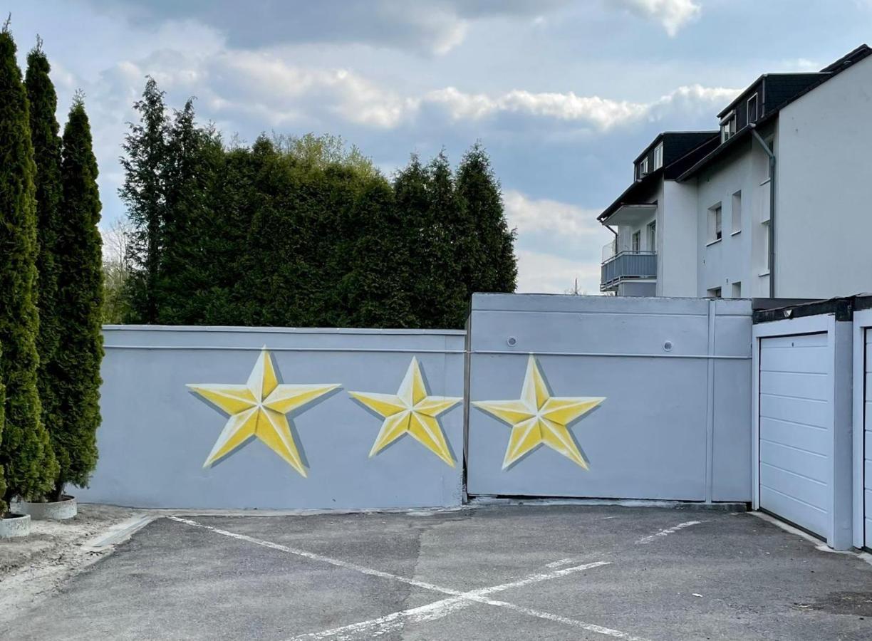 Hotel-Restaurant Fueck Leverkusen Exterior photo