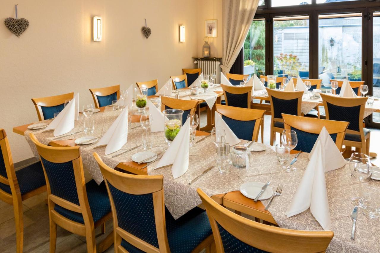 Hotel-Restaurant Fueck Leverkusen Exterior photo